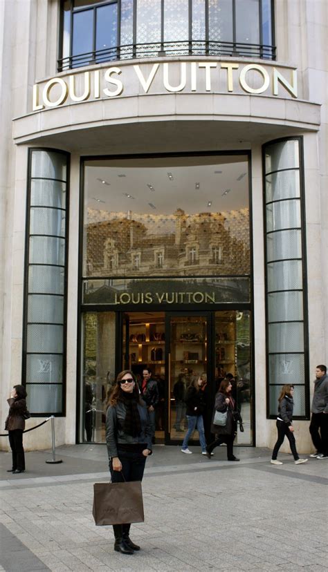 is lv cheaper in paris